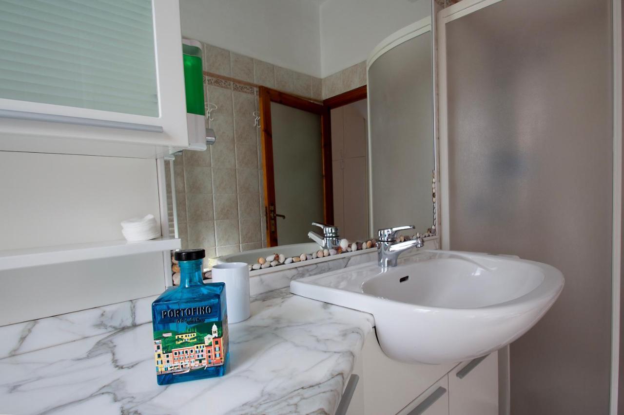 Appartement La Casa Di Ele, Parcheggio Privato Gratuito à La Spezia Extérieur photo