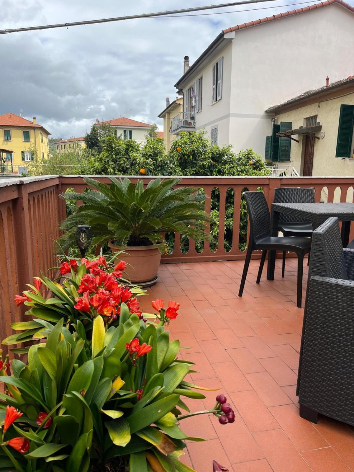 Appartement La Casa Di Ele, Parcheggio Privato Gratuito à La Spezia Extérieur photo